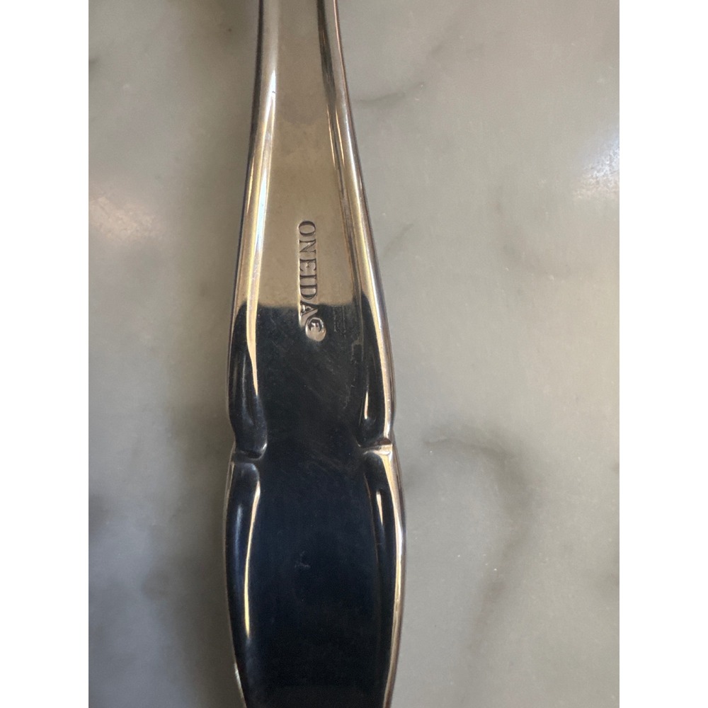 Oneida Cantata Stainless Steel Flatware 4 Piece Set 2 Salad Forks 2 Place Spoons - Picture 4 of 6